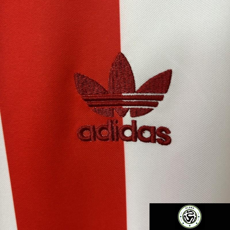 1cfb13bb71aabfd4.jpg