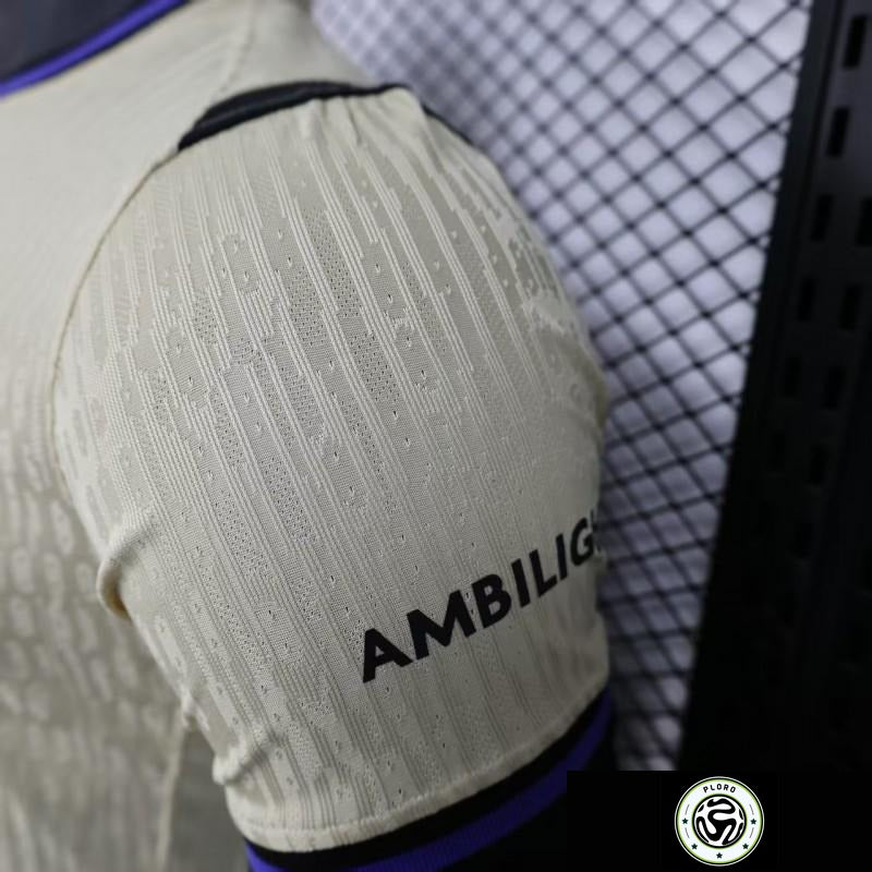 fa3e7010d660b0d8.jpg